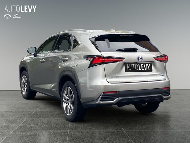 Lexus NX 300 h 145 kW image number 3