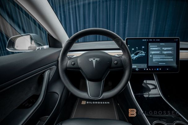 Tesla Model 3 60 Long Range 211 kW image number 20