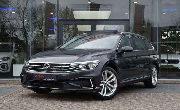 Volkswagen Passat GTE 1.4 TSI PHEV DSG 160 kW image number 1