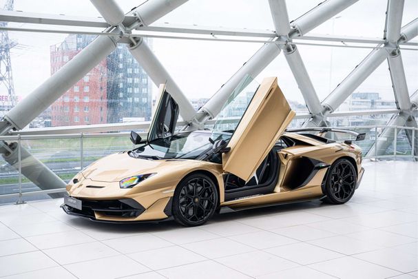 Lamborghini Aventador Roadster SVJ 566 kW image number 11