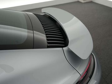 Car image 37