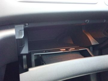 Car image 37