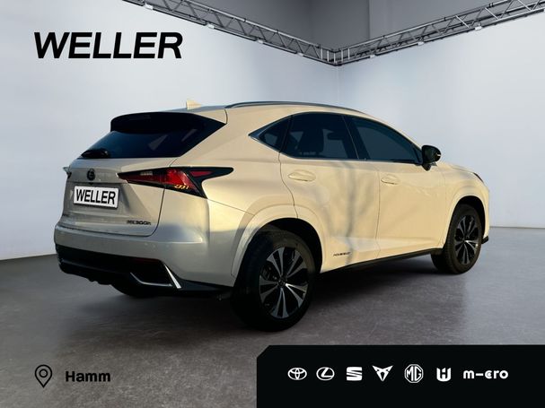 Lexus NX 300 H 145 kW image number 20