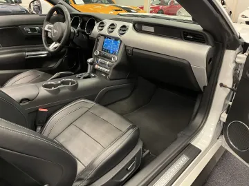 Car image 50