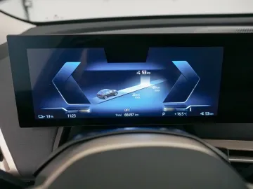 Car image 47