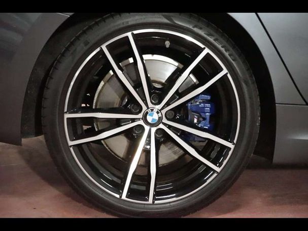 BMW 330i M Sport 190 kW image number 5