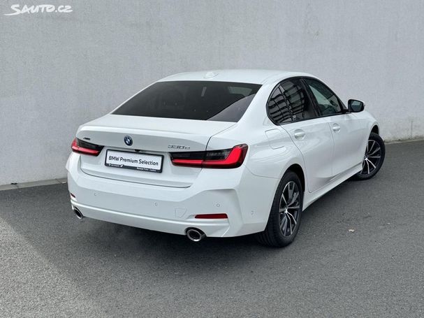 BMW 330 e xDrive 215 kW image number 2