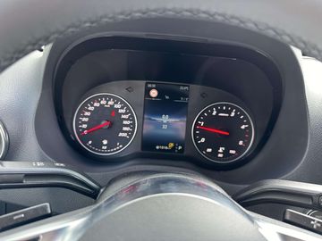 Car image 37