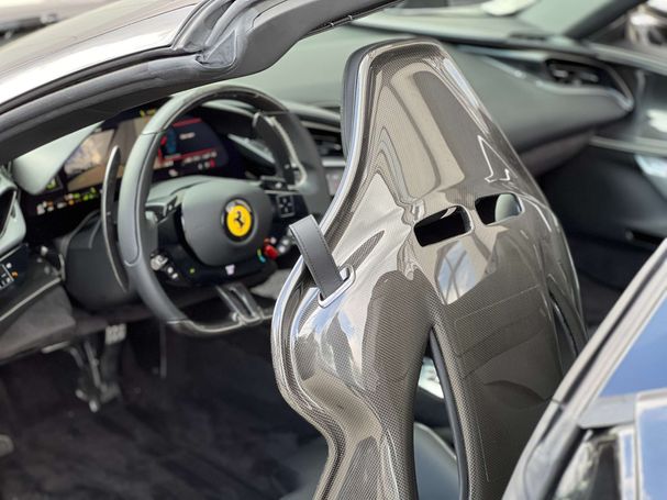 Ferrari SF90 Spider 4.0 V8 735 kW image number 35