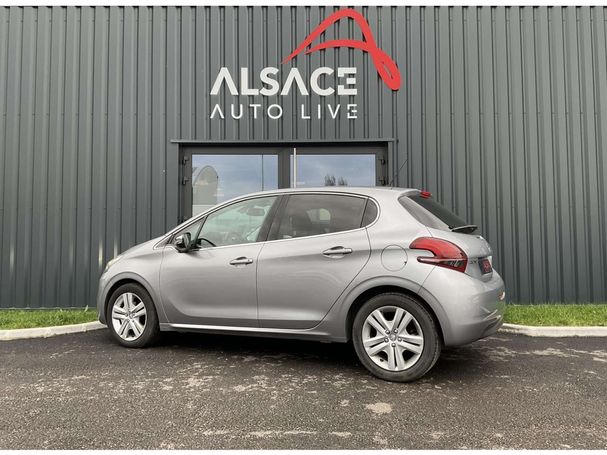 Peugeot 208 110 Allure 81 kW image number 4