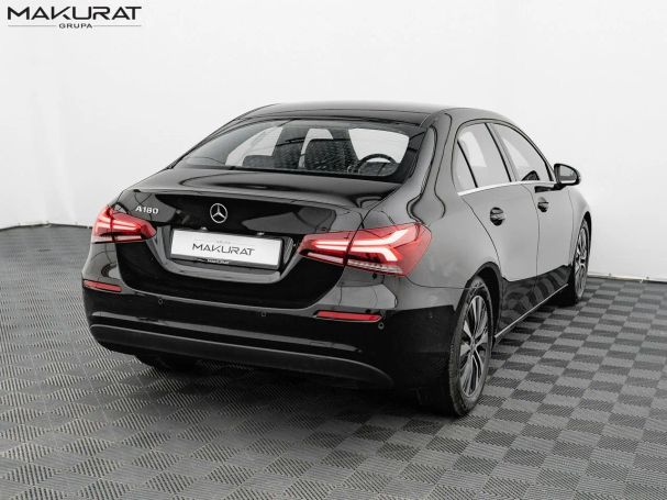 Mercedes-Benz A 180 100 kW image number 4