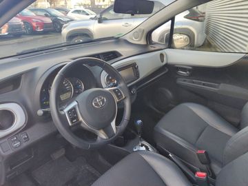 Car image 9