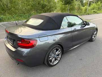 Car image 37