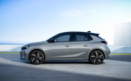 Car image 5