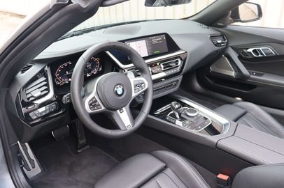 Car image 13