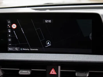 Car image 30