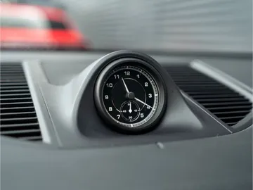 Car image 49