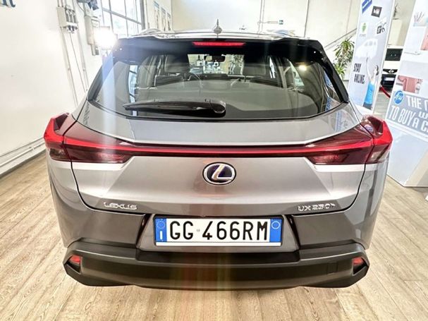 Lexus UX 250h 135 kW image number 4