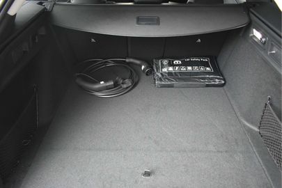 Car image 37