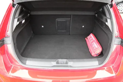 Car image 28