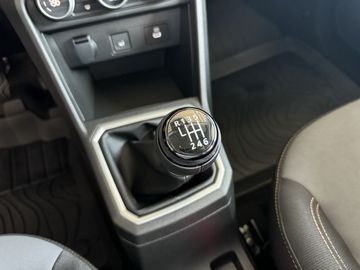 Car image 31