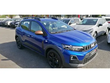 Car image 24