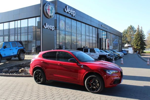 Alfa Romeo Stelvio Quadrifoglio 2.9 V6 Q4 382 kW image number 2