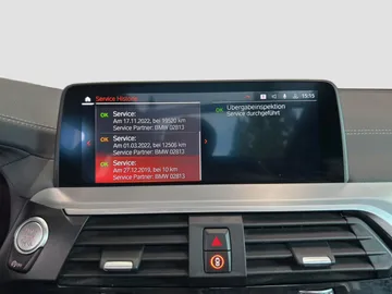 Car image 32