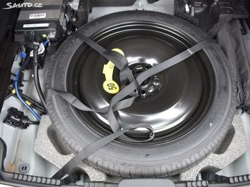 Car image 37