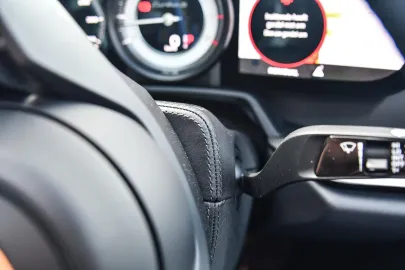 Car image 39
