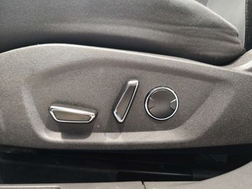 Car image 41