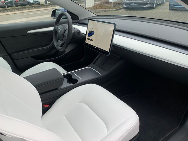 Tesla Model 3 Long Range AWD 366 kW image number 22