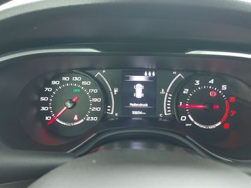 Car image 26