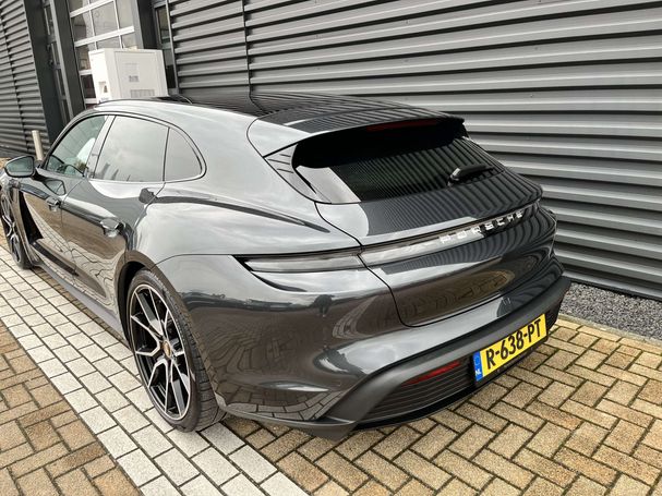 Porsche Taycan Sport Turismo 350 kW image number 9