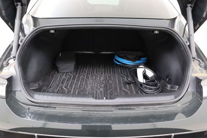 Car image 36