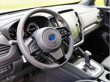 Car image 24