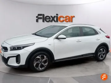 Car image 2