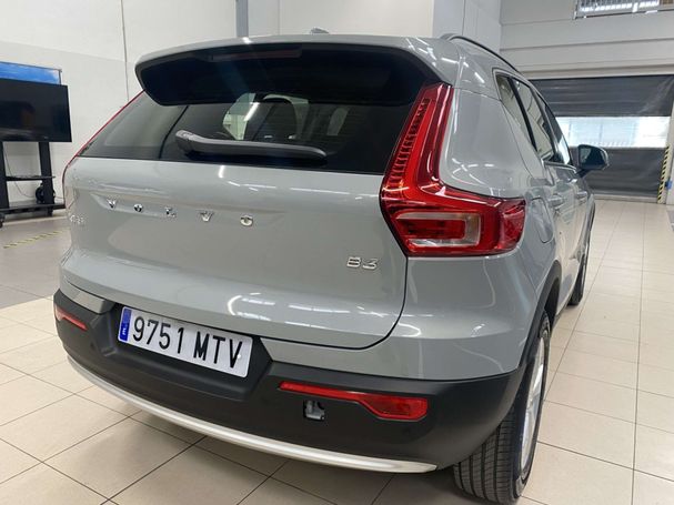 Volvo XC40 B3 Essential 120 kW image number 16