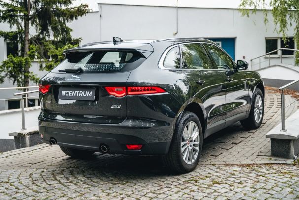 Jaguar F-Pace AWD Portfolio 177 kW image number 9