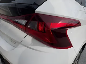 Car image 24