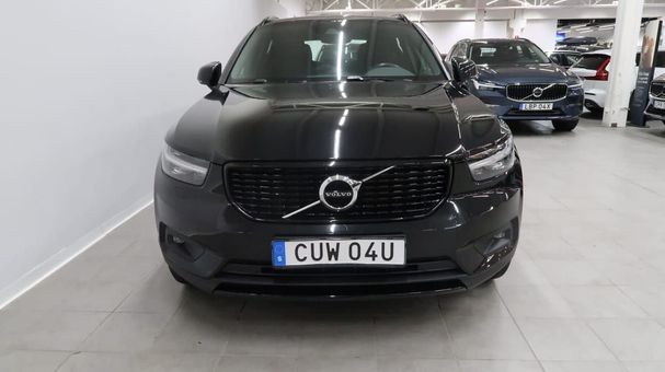 Volvo XC40 R Recharge T4 Design 157 kW image number 9