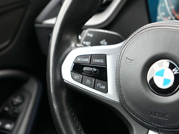 BMW 118i 100 kW image number 18