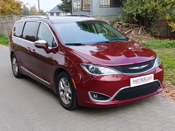 Chrysler Pacifica 214 kW image number 2