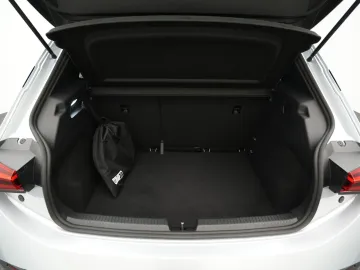 Car image 35