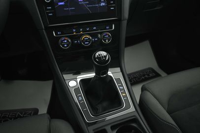 Car image 41