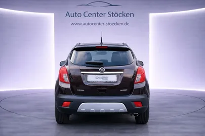 Car image 4