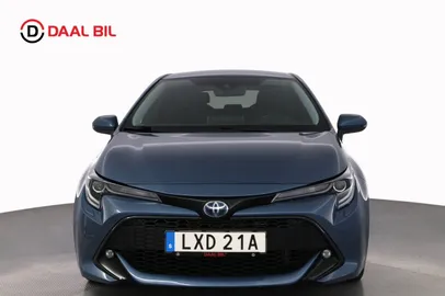 Car image 5