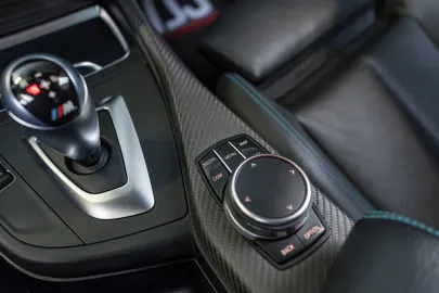 Car image 46