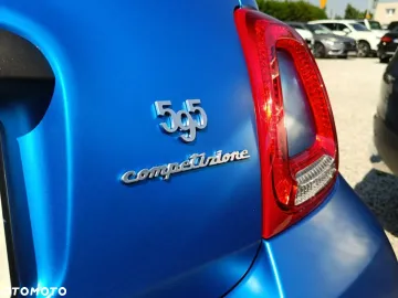 Car image 29