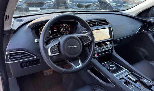 Jaguar F-Pace 132 kW image number 21